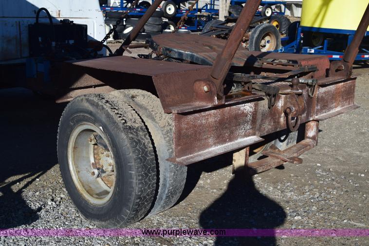 image for item K4476 1965 International 1600 winch truck