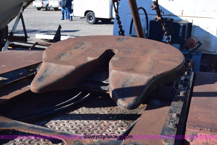 image for item K4476 1965 International 1600 winch truck