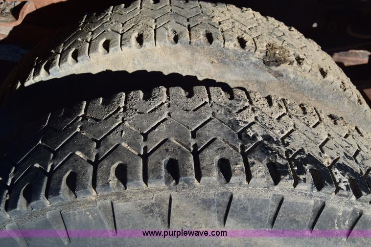 image for item K4476 1965 International 1600 winch truck