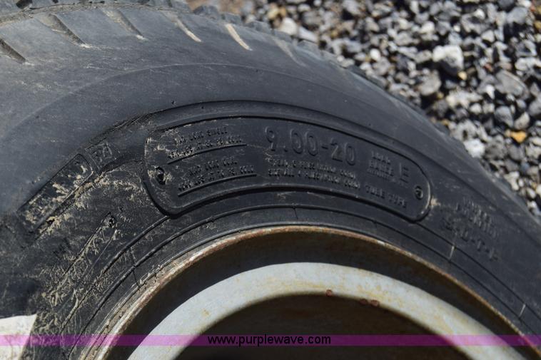 image for item K4476 1965 International 1600 winch truck