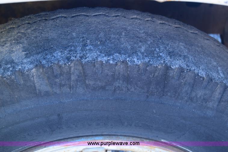 image for item K4476 1965 International 1600 winch truck