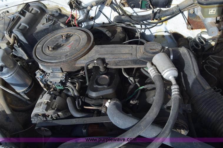 image for item K4481 1988 Chevrolet S10 pickup truck