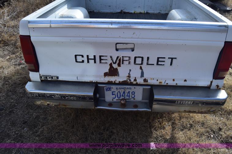 image for item K4481 1988 Chevrolet S10 pickup truck