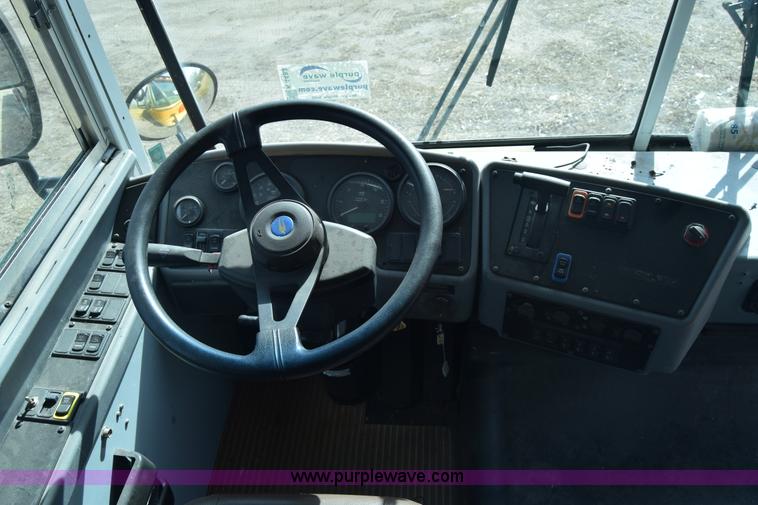 image for item K4483 2008 Blue Bird school bus