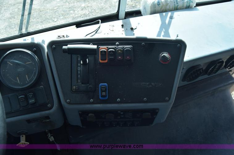 image for item K4483 2008 Blue Bird school bus