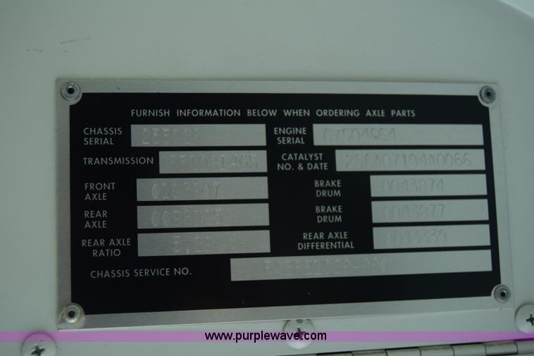 image for item K4483 2008 Blue Bird school bus