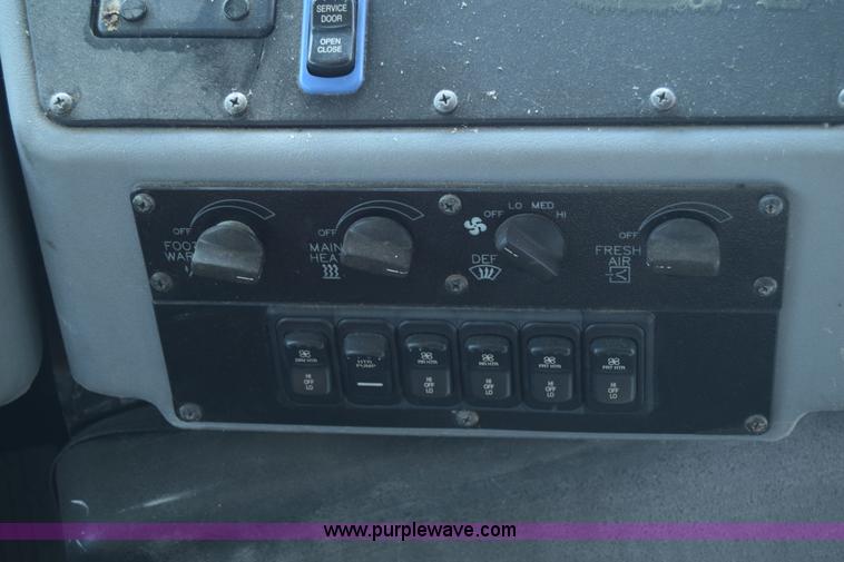 image for item K4483 2008 Blue Bird school bus