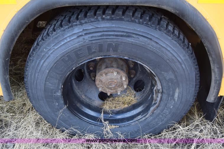 image for item K4483 2008 Blue Bird school bus