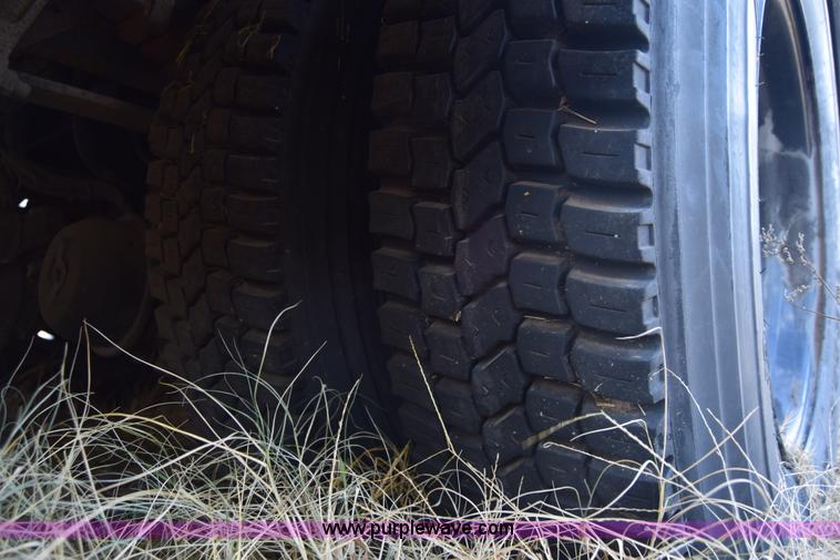 image for item K4483 2008 Blue Bird school bus