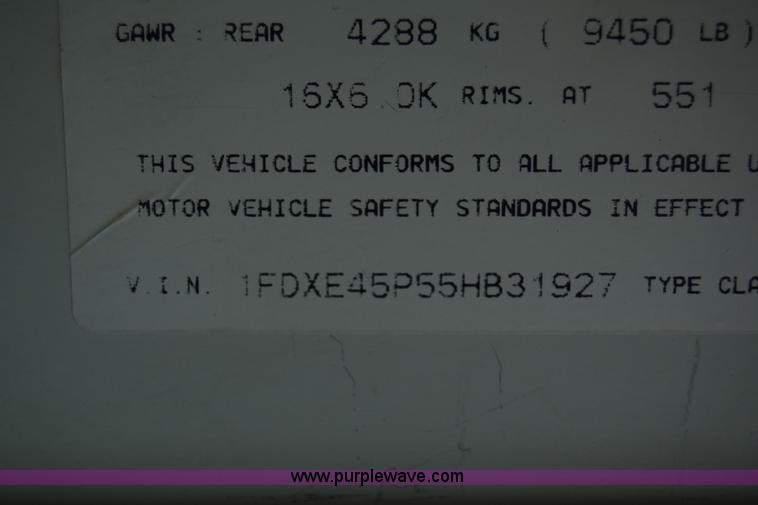 image for item K4484 2005 Ford E450 school bus