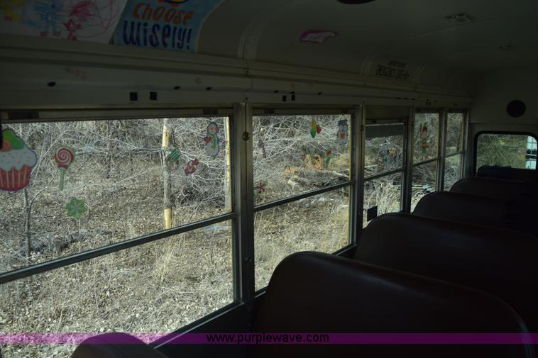 image for item K4484 2005 Ford E450 school bus