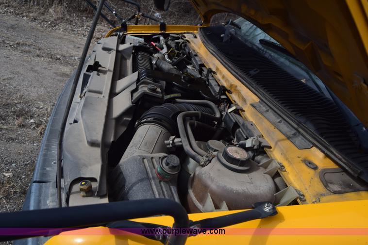 image for item K4484 2005 Ford E450 school bus