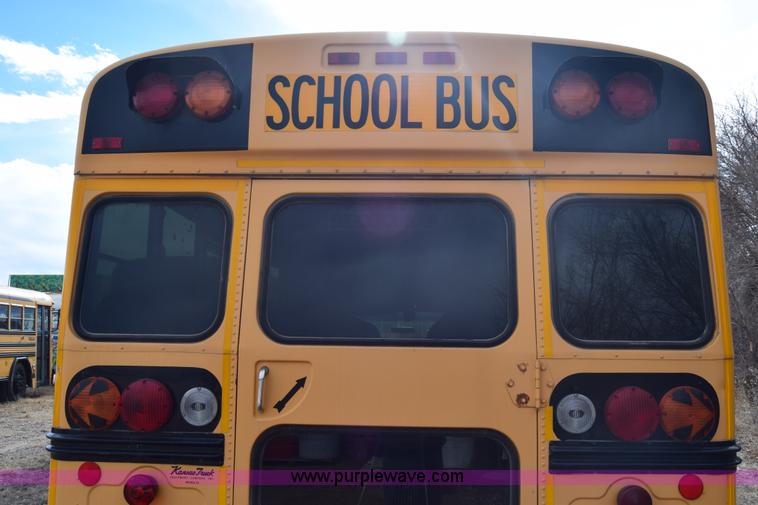 image for item K4484 2005 Ford E450 school bus
