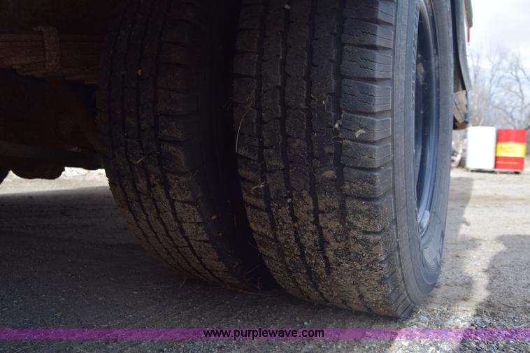 image for item K4484 2005 Ford E450 school bus