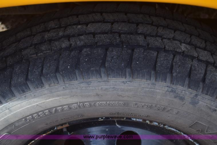 image for item K4484 2005 Ford E450 school bus