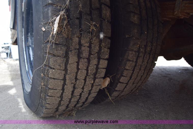 image for item K4484 2005 Ford E450 school bus