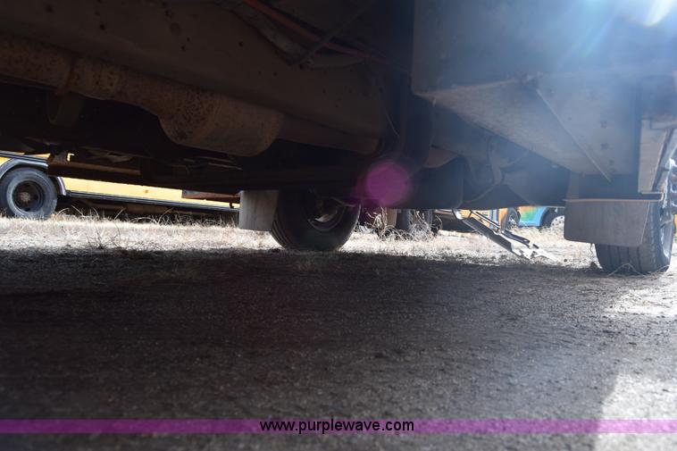 image for item K4484 2005 Ford E450 school bus