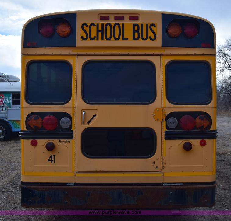 image for item K4485 2005 Ford Econoline E450 school bus