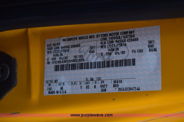 image for item K4485 2005 Ford Econoline E450 school bus