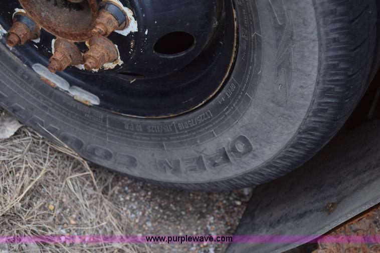 image for item K4485 2005 Ford Econoline E450 school bus