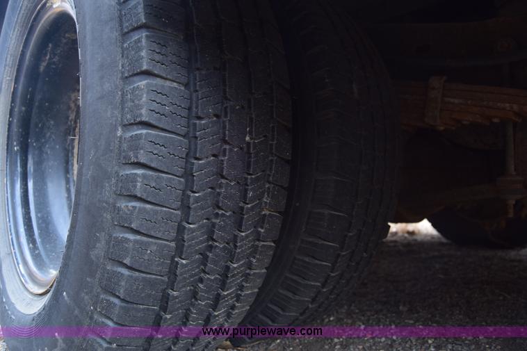 image for item K4485 2005 Ford Econoline E450 school bus