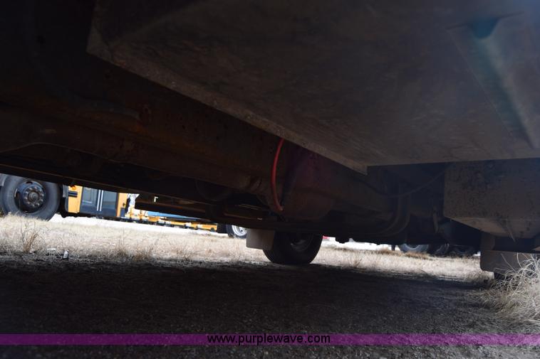 image for item K4485 2005 Ford Econoline E450 school bus