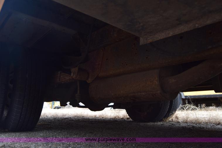 image for item K4485 2005 Ford Econoline E450 school bus