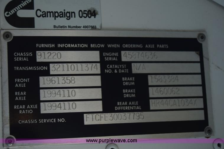 image for item K4486 2000 Blue Bird TC2000 school bus