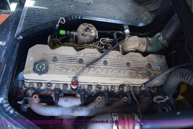 image for item K4486 2000 Blue Bird TC2000 school bus