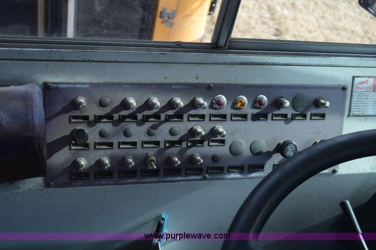 image for item K4486 2000 Blue Bird TC2000 school bus