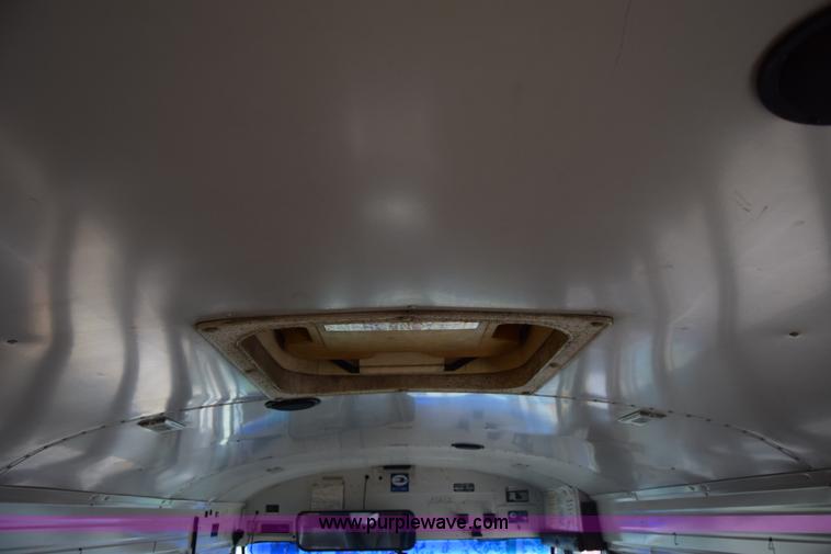 image for item K4486 2000 Blue Bird TC2000 school bus