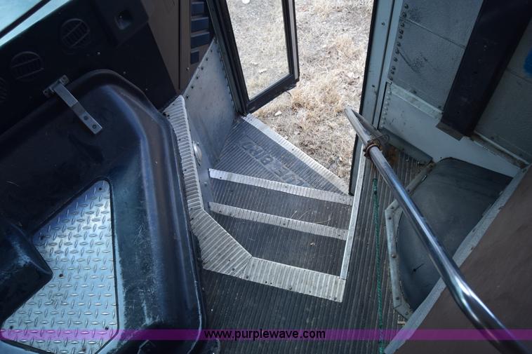 image for item K4486 2000 Blue Bird TC2000 school bus