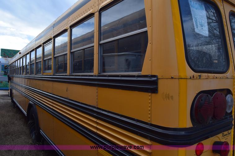image for item K4486 2000 Blue Bird TC2000 school bus