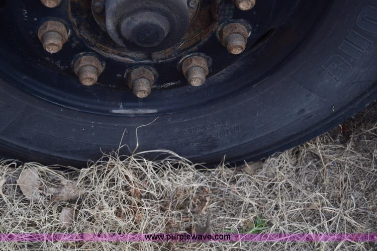 image for item K4486 2000 Blue Bird TC2000 school bus