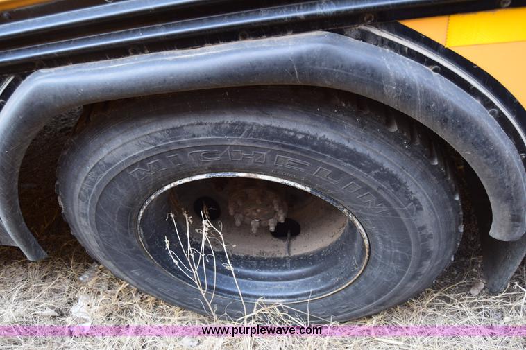 image for item K4486 2000 Blue Bird TC2000 school bus