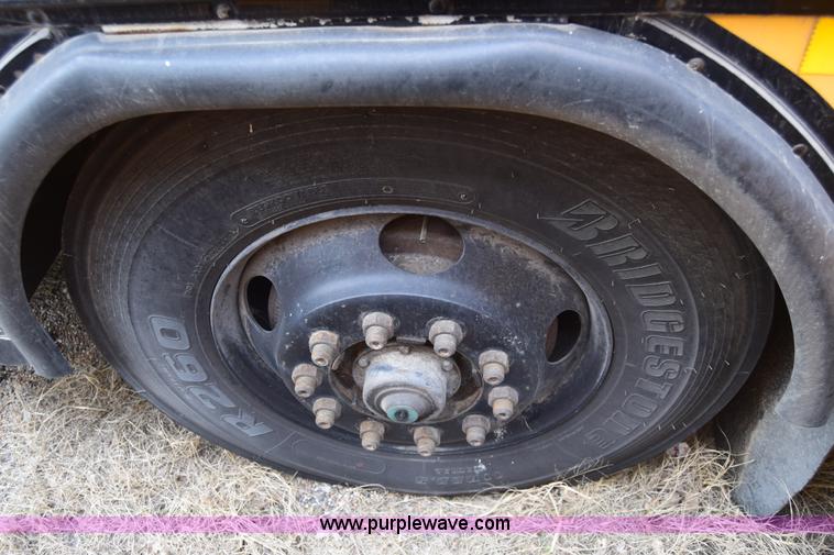 image for item K4486 2000 Blue Bird TC2000 school bus