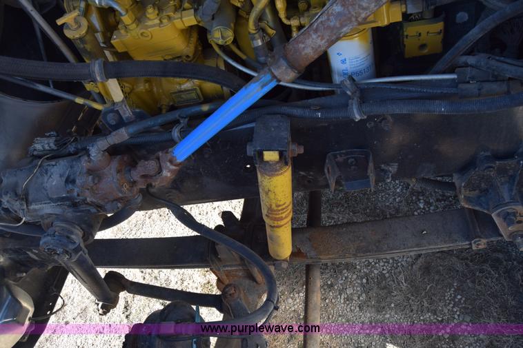 image for item K4488 2006 International 9900i semi truck