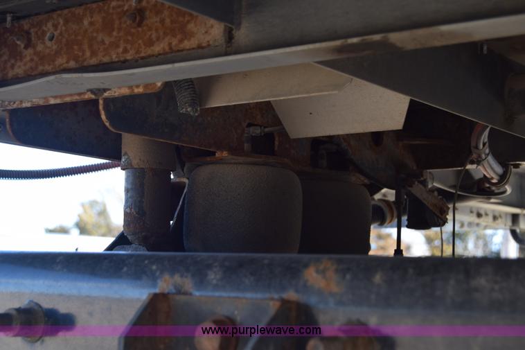 image for item K4488 2006 International 9900i semi truck