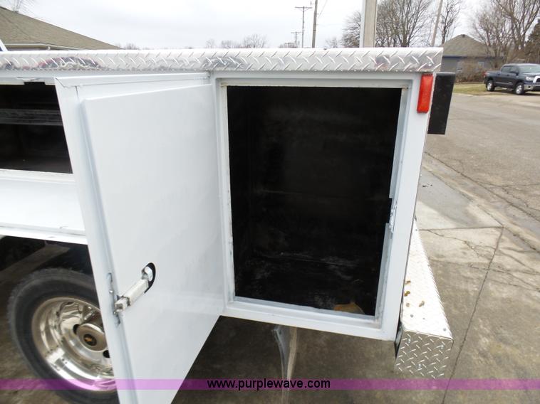 image for item K5476 1999 Ford F450 Super Duty utility truck