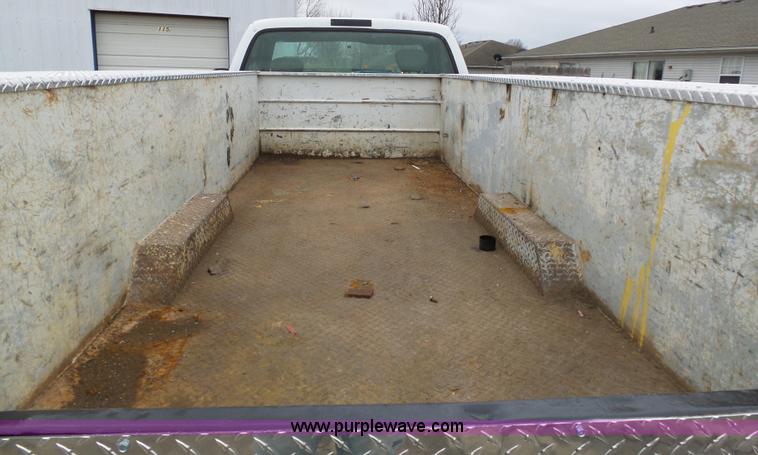 image for item K5476 1999 Ford F450 Super Duty utility truck