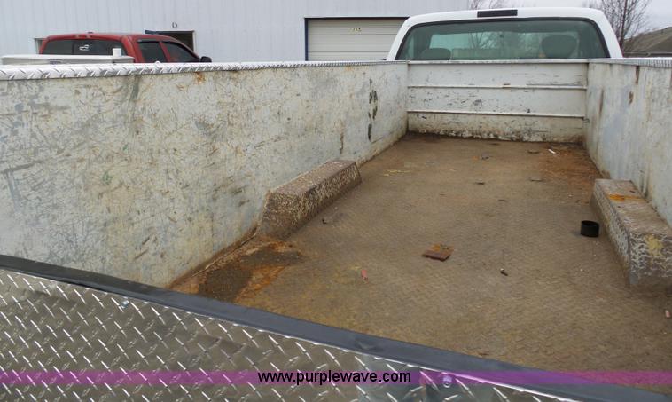 image for item K5476 1999 Ford F450 Super Duty utility truck