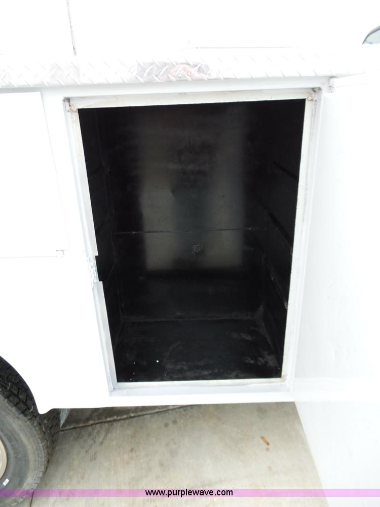 image for item K5476 1999 Ford F450 Super Duty utility truck