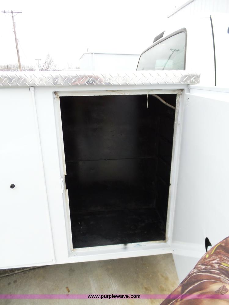 image for item K5476 1999 Ford F450 Super Duty utility truck