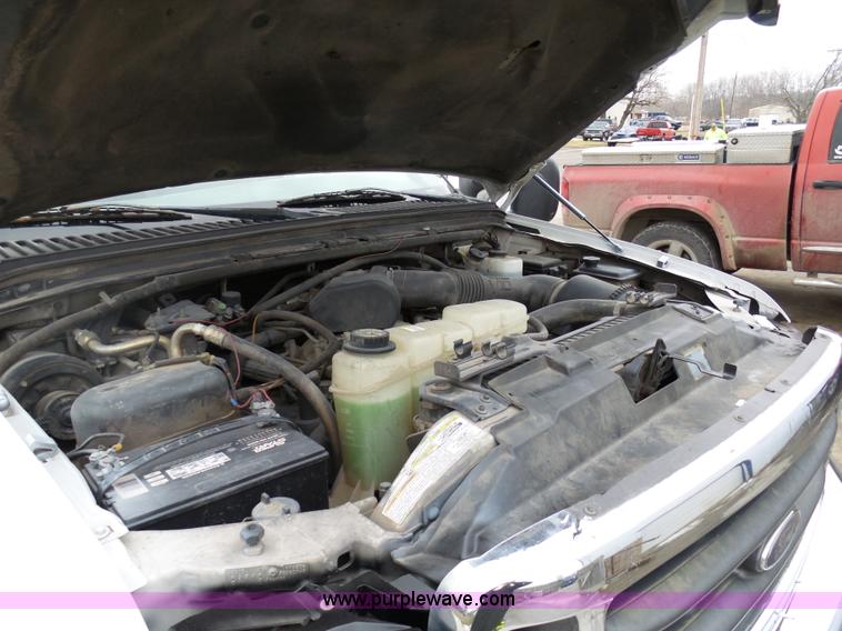 image for item K5476 1999 Ford F450 Super Duty utility truck