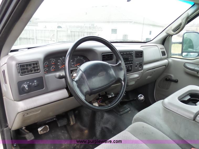 image for item K5476 1999 Ford F450 Super Duty utility truck