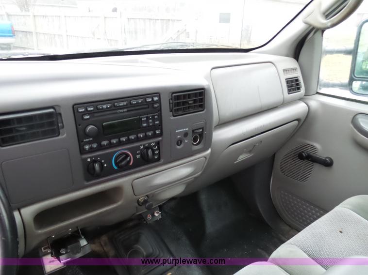 image for item K5476 1999 Ford F450 Super Duty utility truck