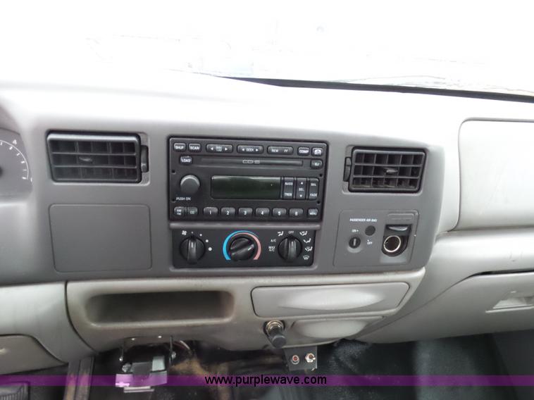 image for item K5476 1999 Ford F450 Super Duty utility truck