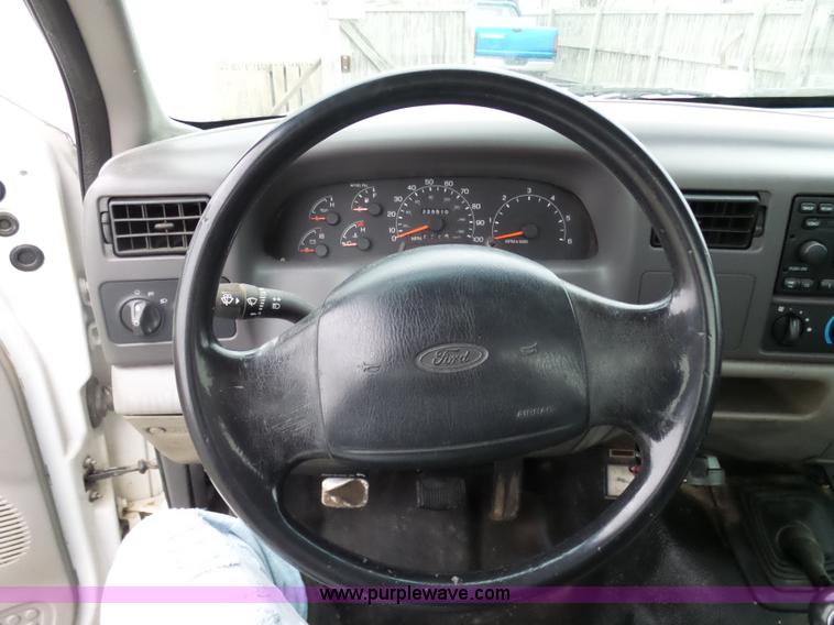 image for item K5476 1999 Ford F450 Super Duty utility truck