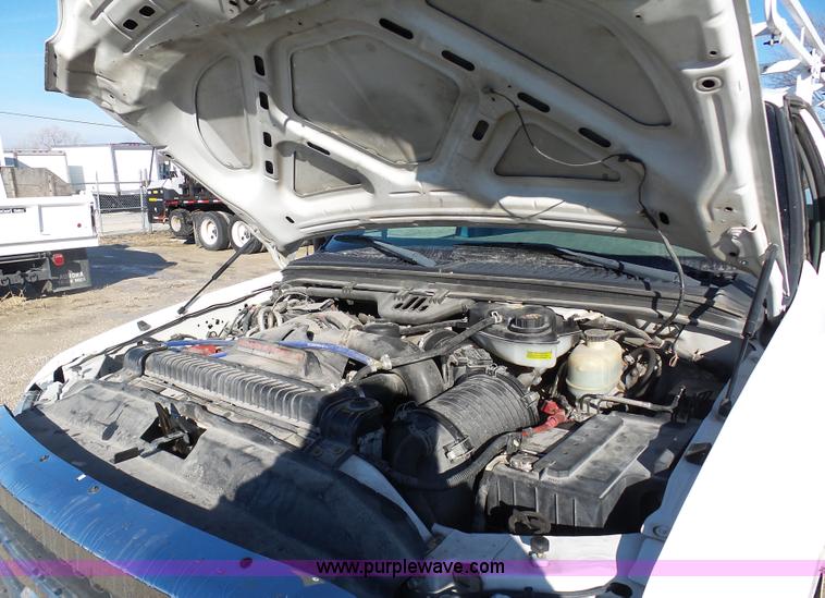 image for item K5483 2005 Ford F350 Super Duty utility truck