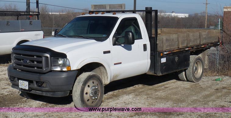 image for item K5484 2004 Ford F550 flatbed truck
